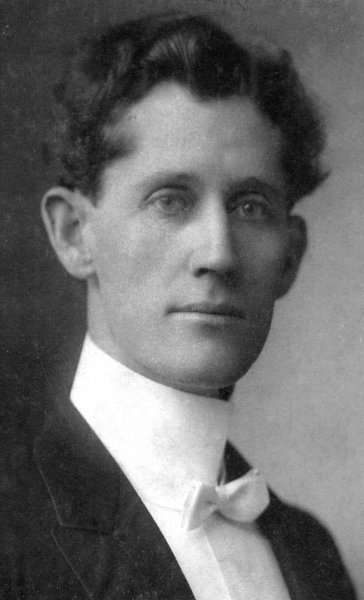 Mayor Dr. Rufus H. Greer